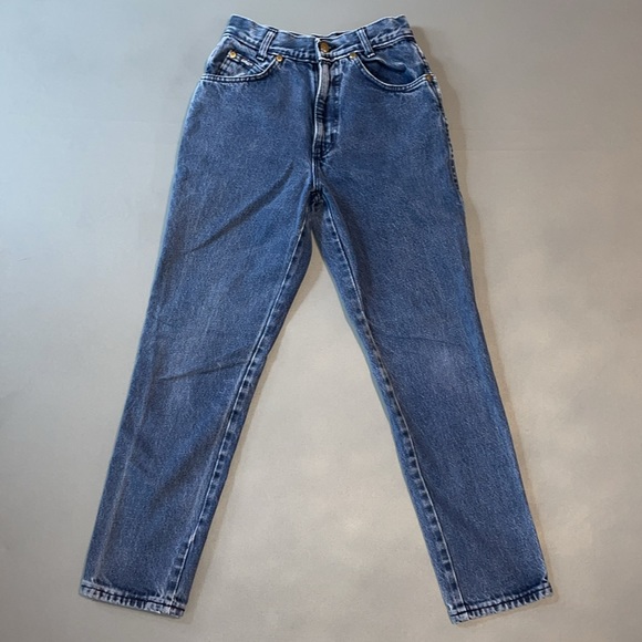 Vintage Chic Denim Jeans - Picture 2 of 8